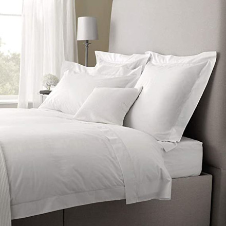 Picture of Catherine Lansfield 200 Thread Count Cotton Egyptian Double Fitted Sheet White