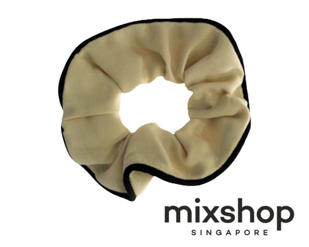 Picture of Mixshop Hair Scrunchies Black Cream
