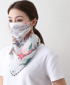 Picture of Scarf + Face Mask 2 in 1 White Pink